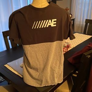 Men’s black and gray American Eagle T-shirt